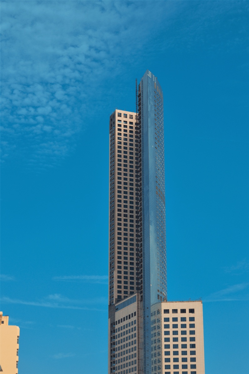 青岛q1财富中心