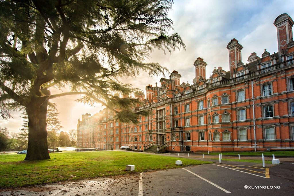 Royal holloway <br />
