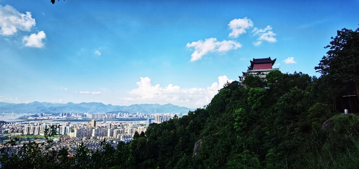 台风前夕登君子峰