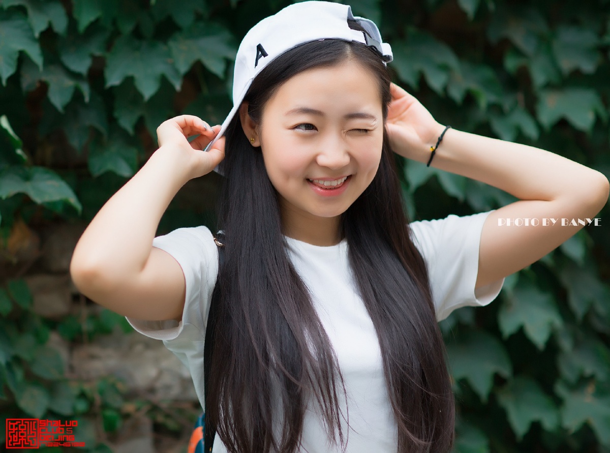 青纯美女小酒窝