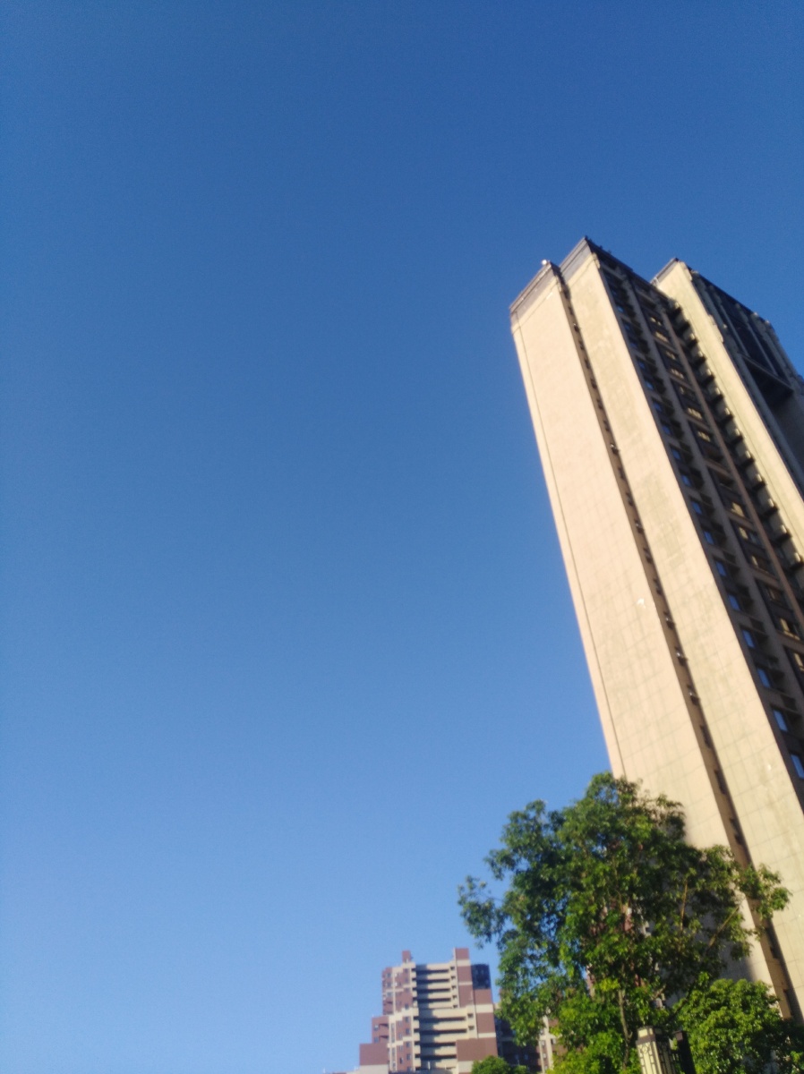 晴朗无云的南京天气