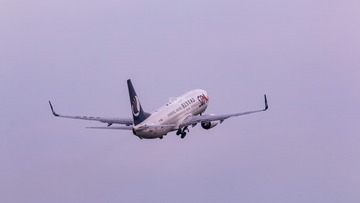 285438