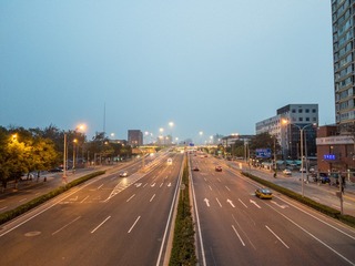 2516CE2D-111E-480D-905E-EF00BDF46CE2/L0/001