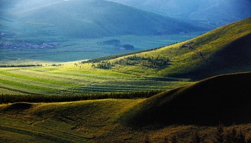 傍晚的山沟沟...........