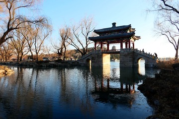 河边