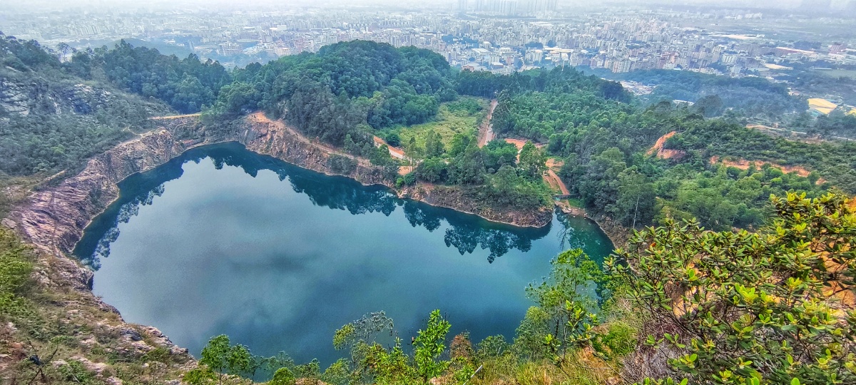 广州蓝眼泪六片山天池
