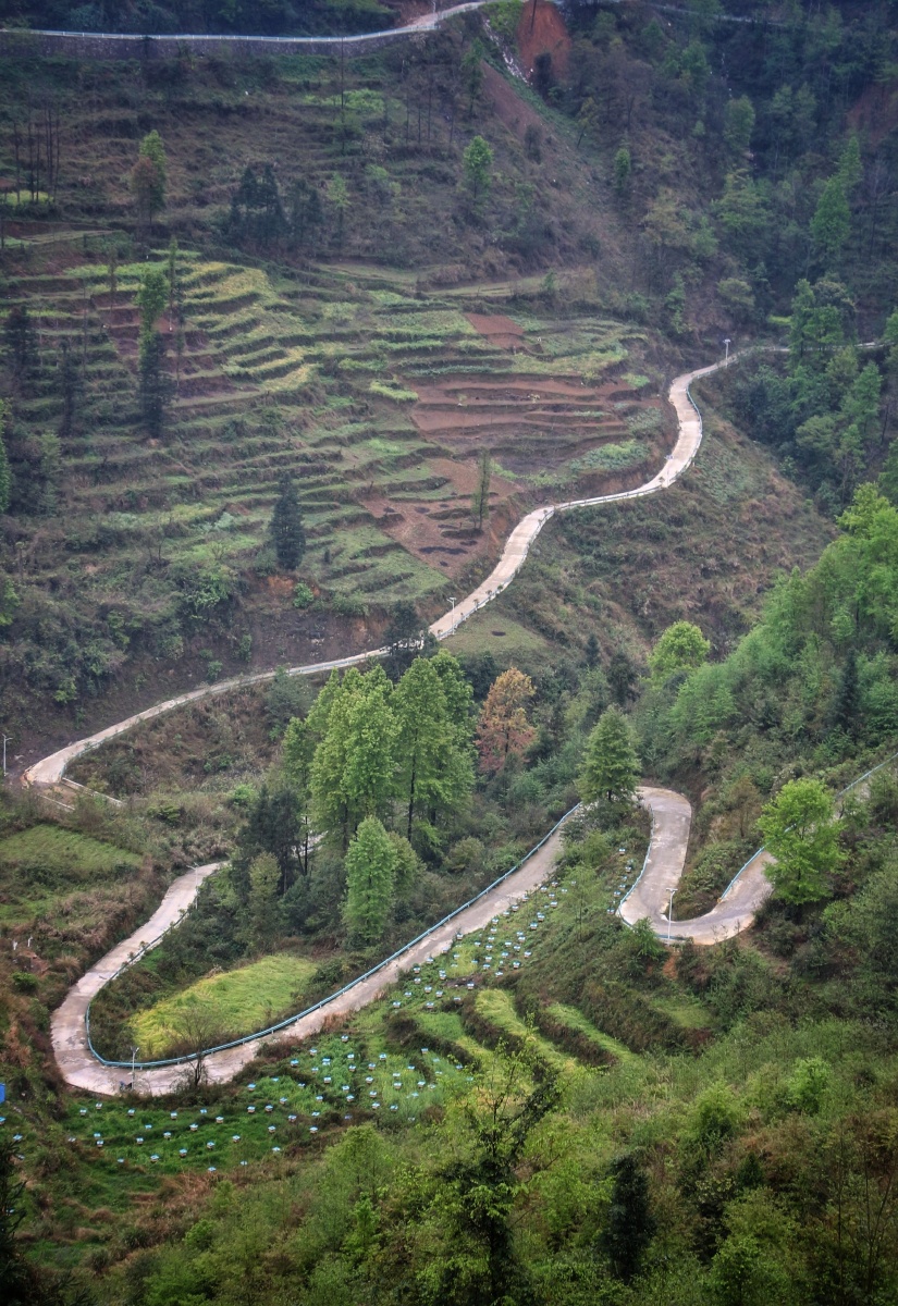 麻山地区山路崎岖