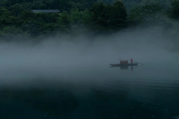 烟波江上橹声急
