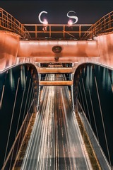 在顶端