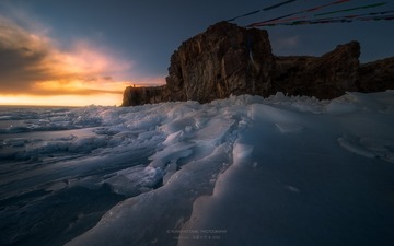 冰雪元宝崖