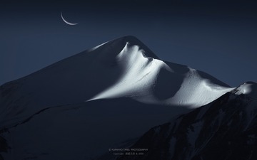 昆仑玉珠峰