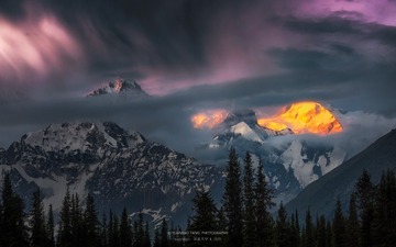 云端上的天山