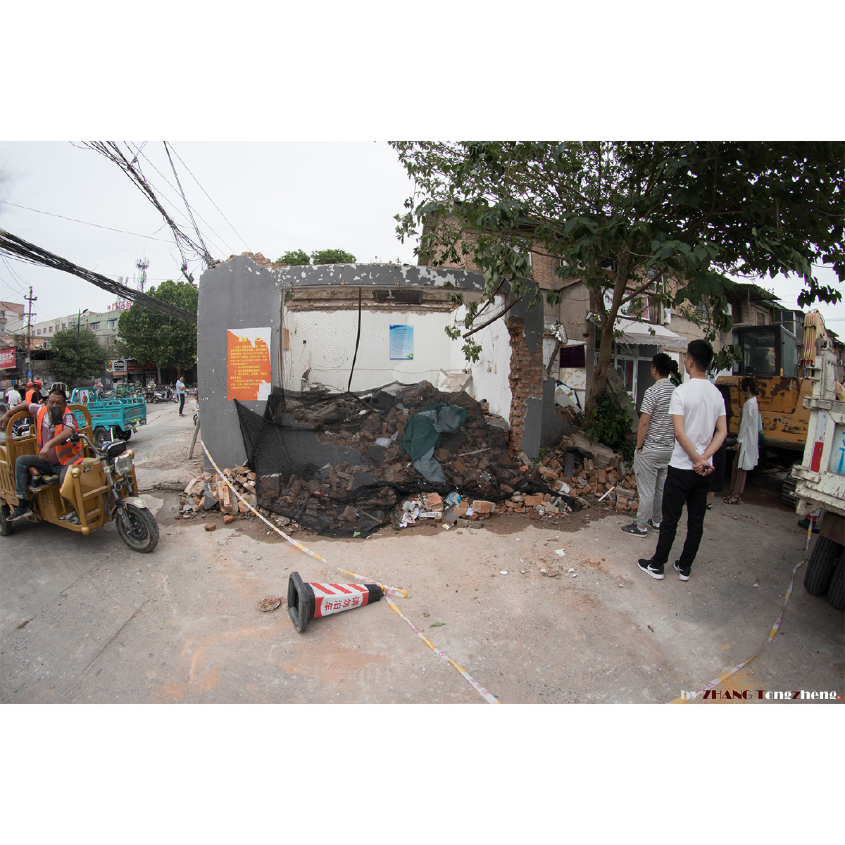 开封/拆建记(17) | 河大老区西门违建拆除(2/8)