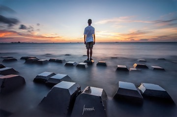 海口—石墩子和人