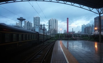 647916