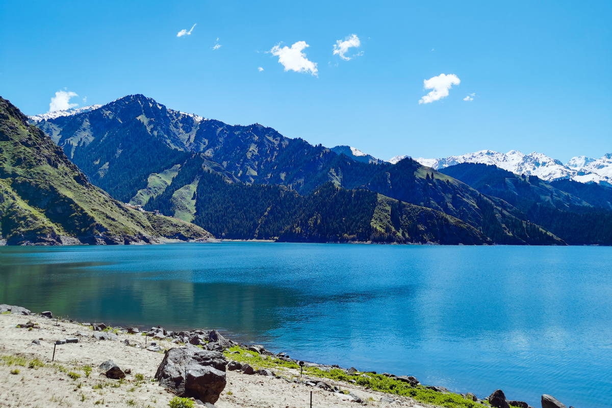 山河远阔美好新疆