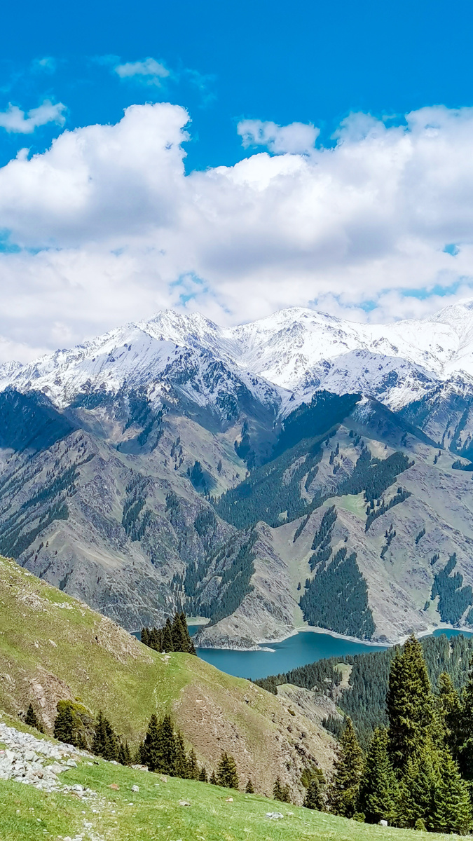 山河远阔美好新疆