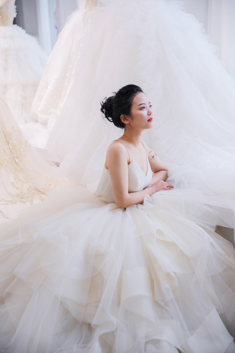 一个人的婚纱照