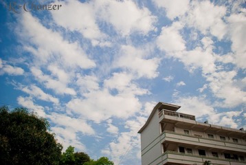 今个天气好晴朗，处处好风光呀好风光·····