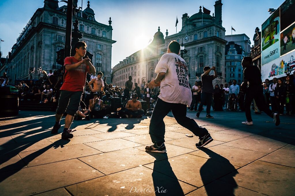 伦敦，piccadilly circus。<br />
《如果你来伦敦》系列 第一发<br />
未完待续<br />
