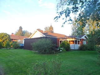 210864