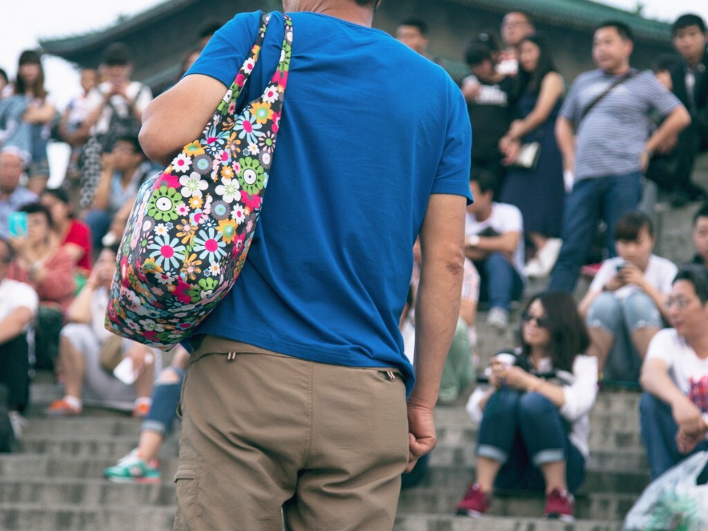 鼓楼广场的大叔