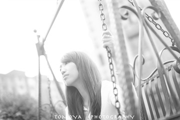307X4022BW-1.jpg