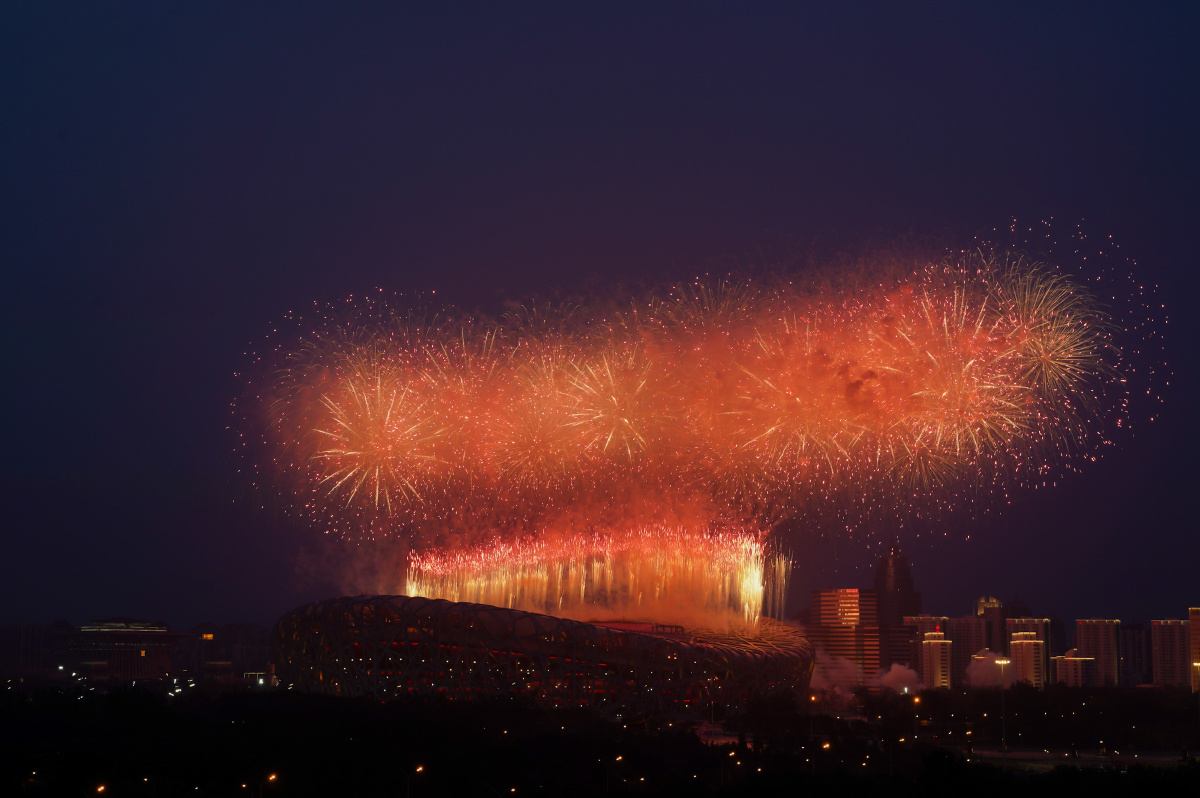 鸟巢烟火表演100周年