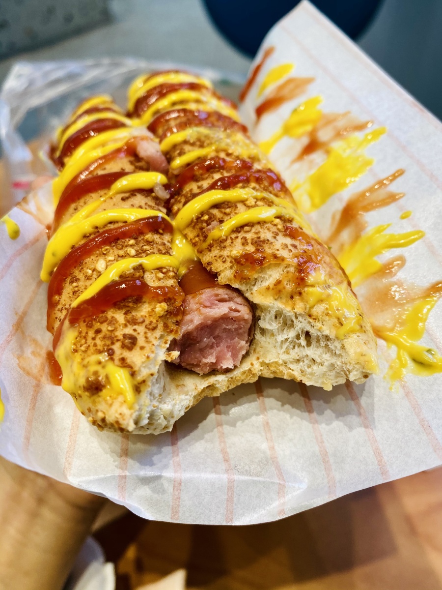 热狗dq冰淇淋店里的美式快餐