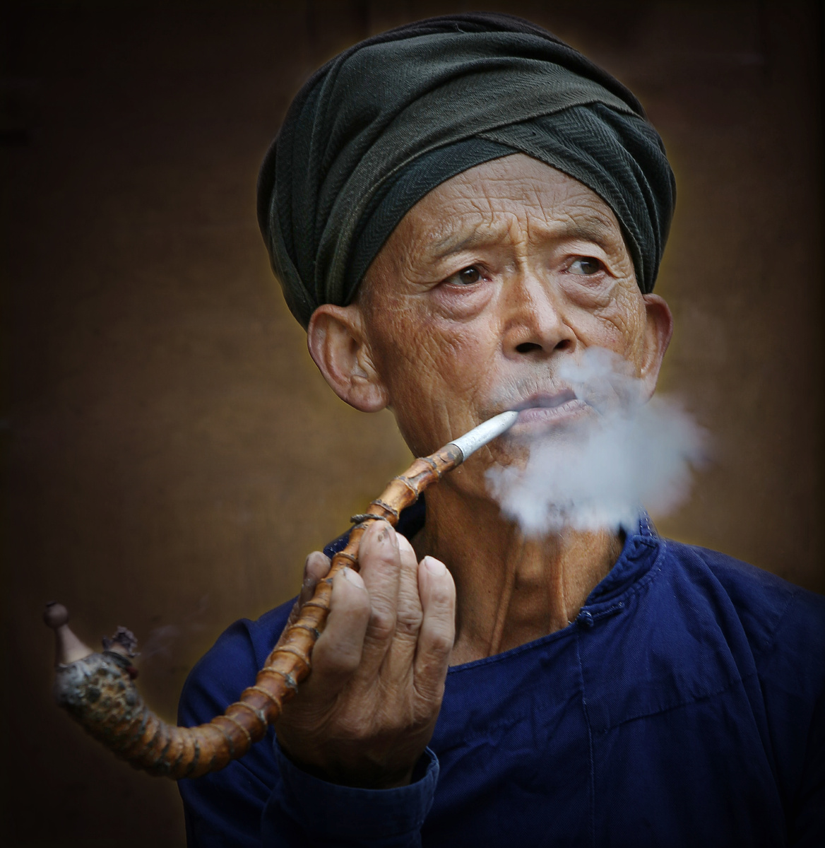 苗族老人