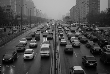 下雨的西二环