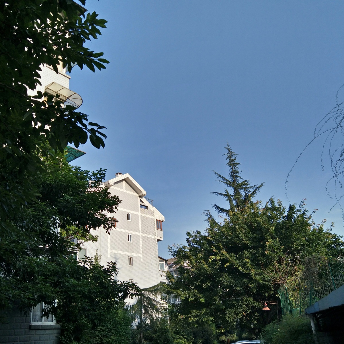 空气好了,天也蓝了