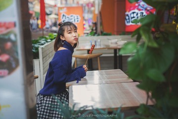 1506273