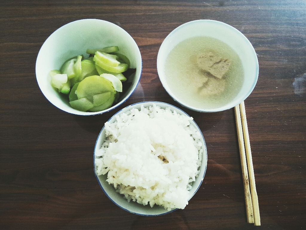 粗茶淡饭，许你将相思放下