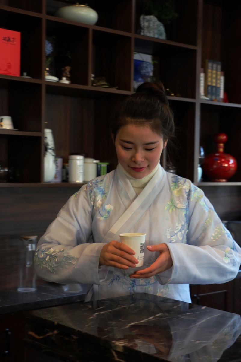 端茶- laoxiao摄