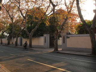上海马路系列131213余庆路11._CanonA630