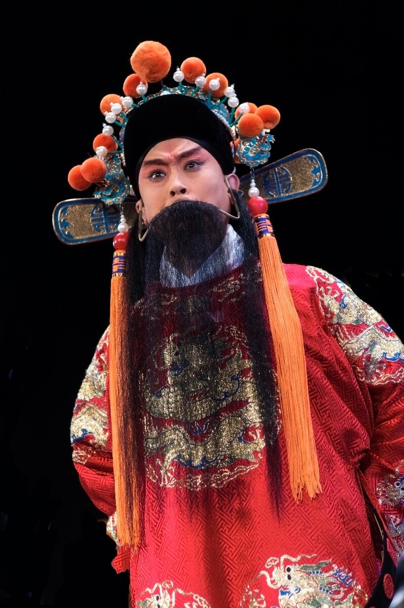 情愿被铡死也不与秦氏相认！