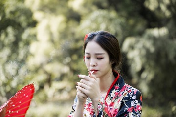1706308