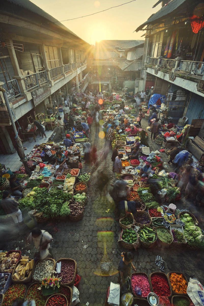 清晨的巴里岛乌布传统市集