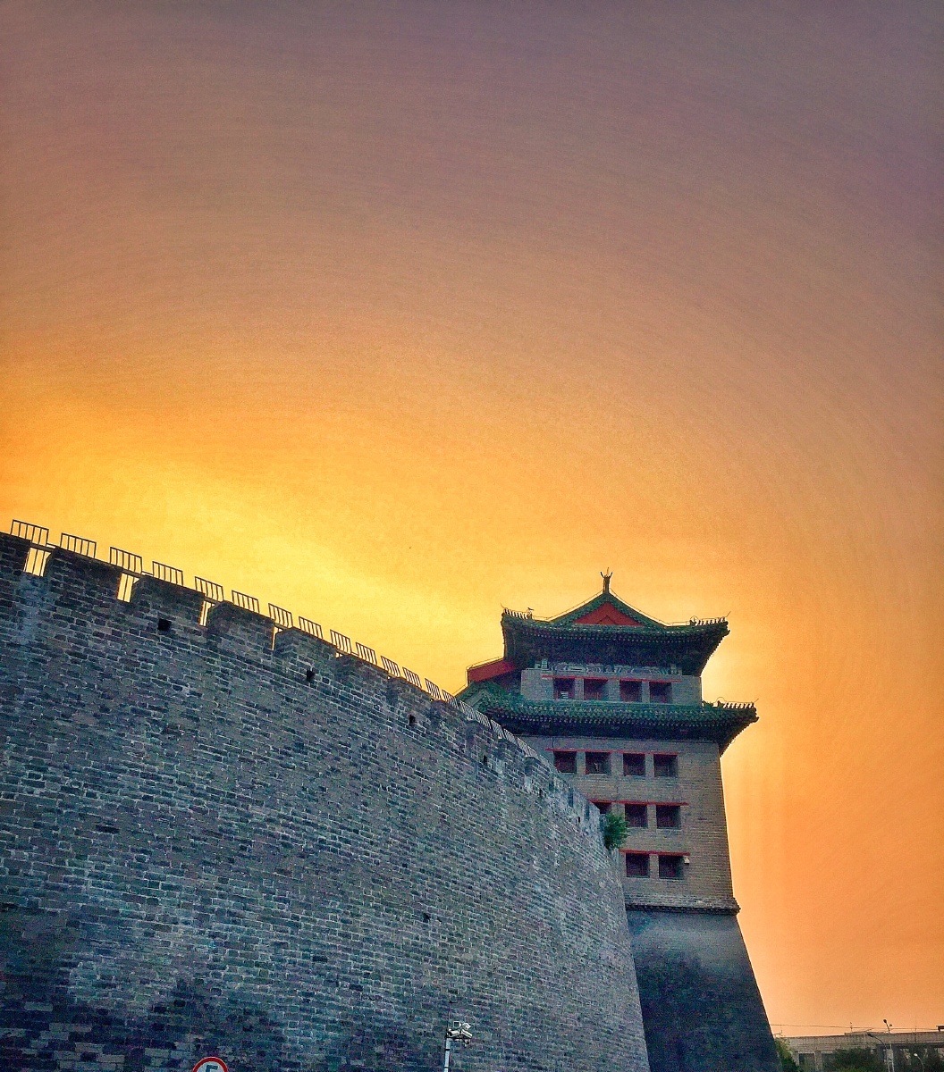 德胜门箭楼,我把它整顿的媚气十足,得罪啦!