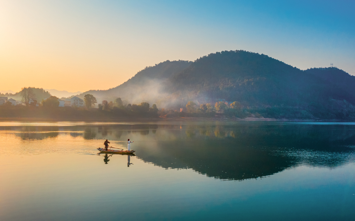 江西峡江:古镇晨曦 美如仙境 - 千百度摄影工作室