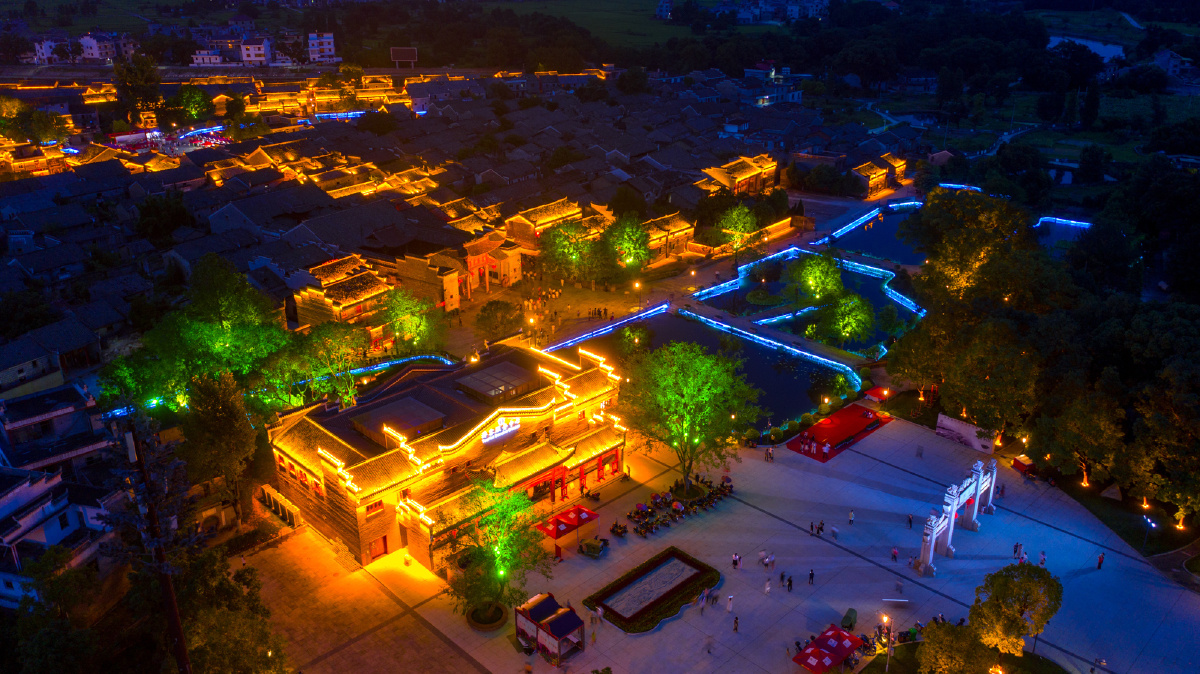 江西吉安渼陂古村古韵盎然如诗如画