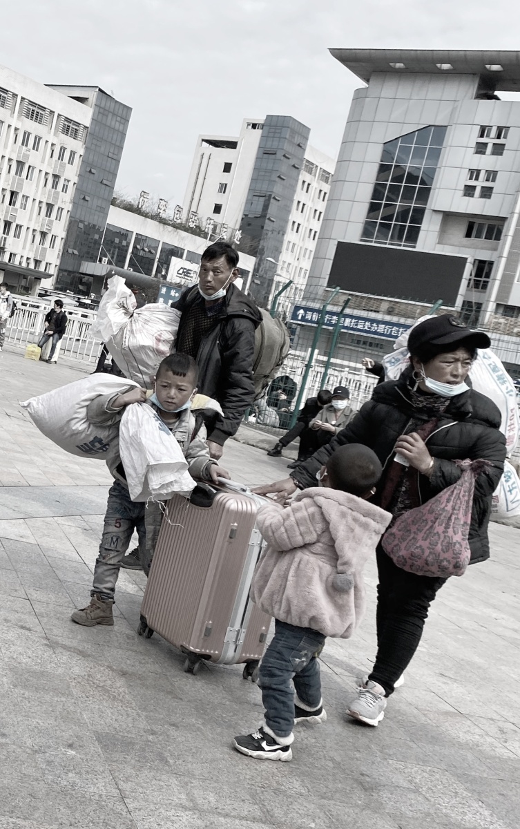 举家走出大凉山