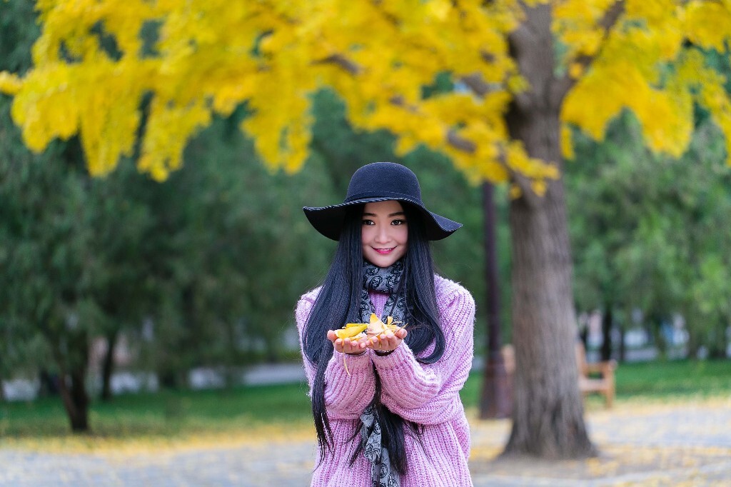 最后,发个美女福利