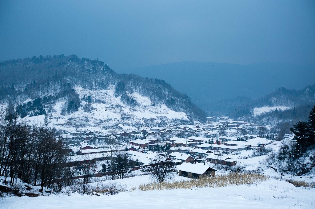 雪谷暮色