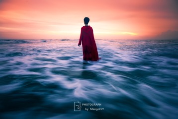 海潮涌动