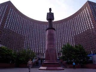 R1087801