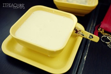 咳咳，豆腐花，据说，黄豆味比花味浓。。。不是很推荐