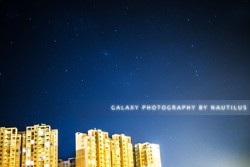 校园操场的星空