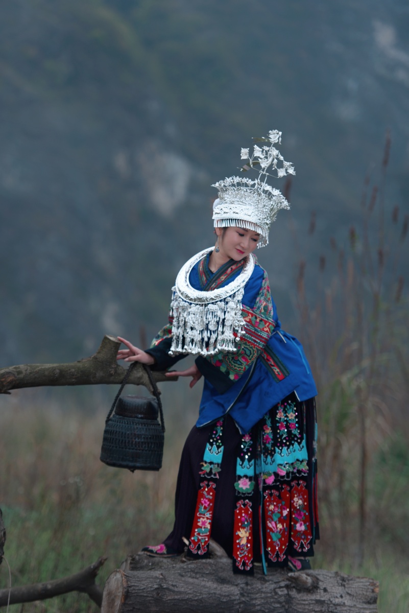大众速腾与苗姑娘的邂逅